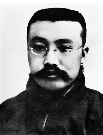 100年了，相信共产主义的人都怎么样了？